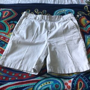 Vineyard Vines Boy’s size M elastic waist shorts